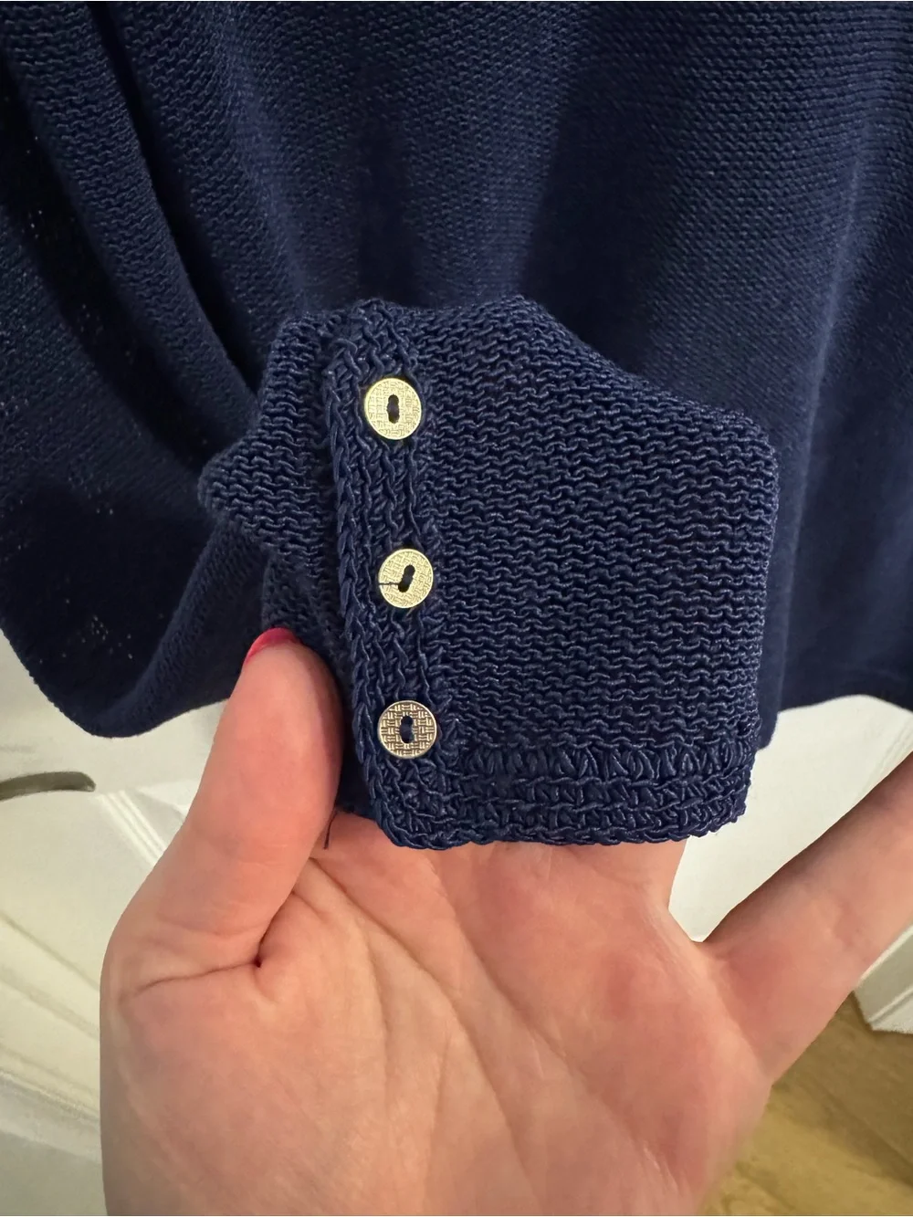 J. McLaughlin Navy Lightweight V-Neck Sweater - Picture 3 of 6